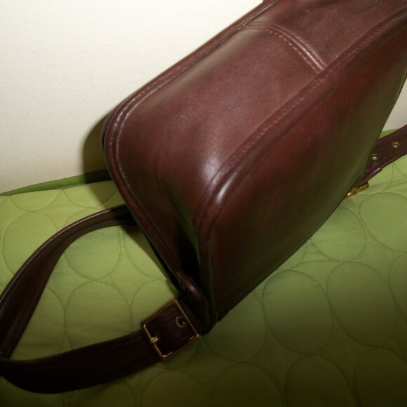 Vintage Coach 9145 Legacy Studio Flap Brown Bag - Picture 11 of 16